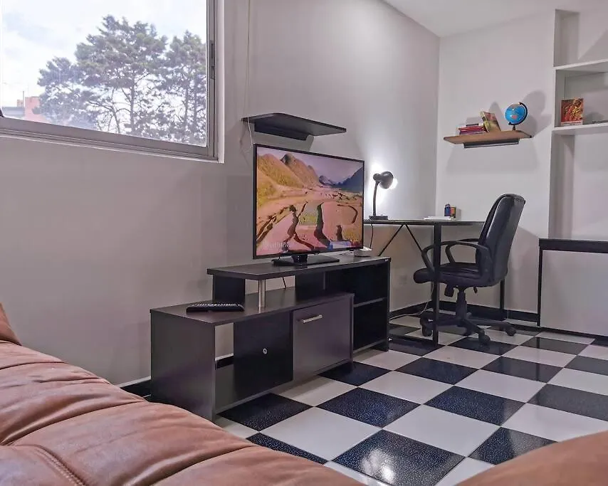 Medellin, Poblado. Perfect For Travel And Work. Daire Medellín