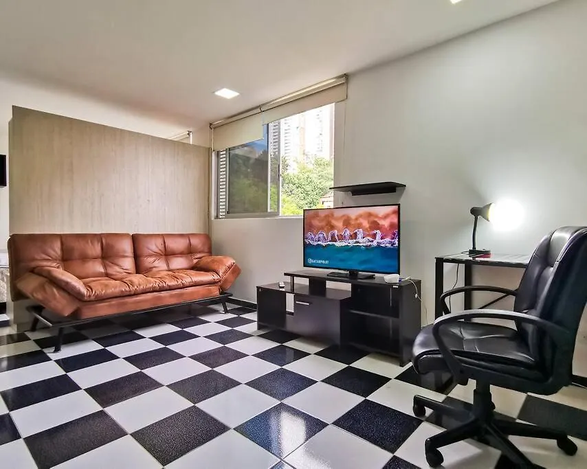 Medellin, Poblado. Perfect For Travel And Work. Daire